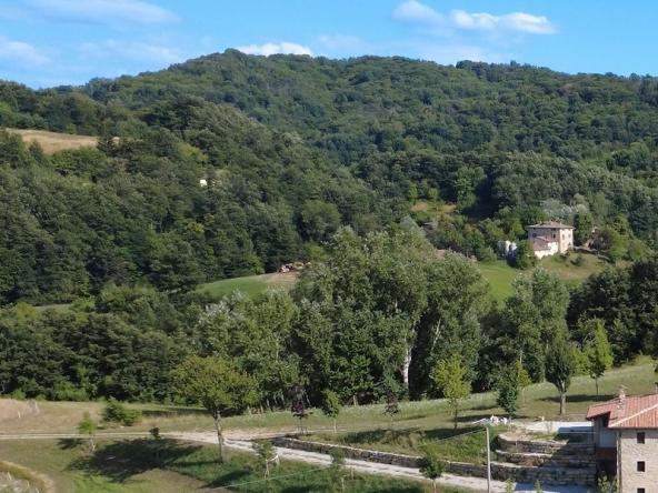 Foto Rustico-casale-corte in Vendita a Castel d'Aiano