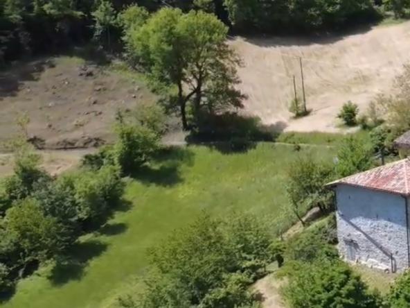 Foto Rustico-casale-corte in Vendita a Montese