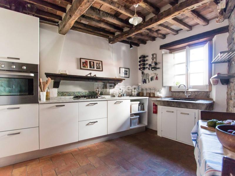 Foto Semindipendente in Vendita a Pescaglia