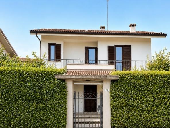 Foto Semindipendente in Vendita a Borgo San Dalmazzo