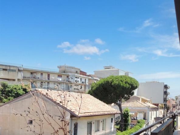 Foto Appartamento in Vendita a Tremestieri Etneo