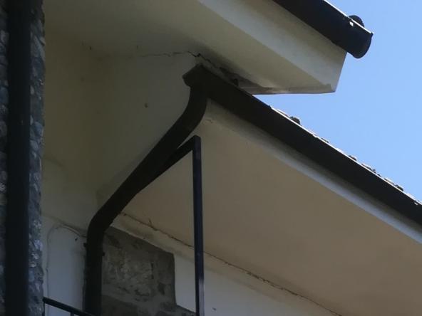 Foto Porzione di casa in Vendita a Pareto