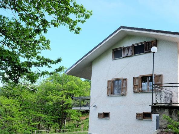Foto Villa in Vendita a Pontinvrea