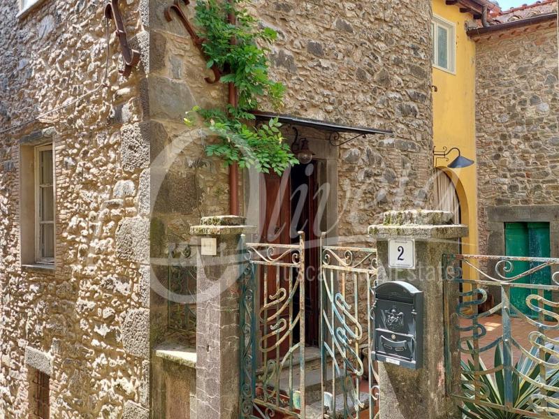 Foto casa-indipendente in Vendita a Pescaglia