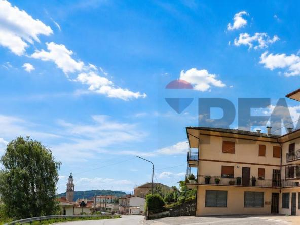 Foto appartamento in Vendita a Lusiana Conco