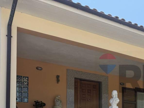 Foto villa in Vendita a Introdacqua