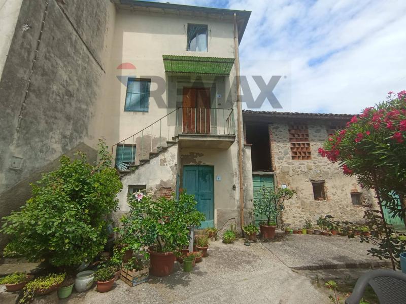 Foto semi_detached_house in Vendita a Coreglia Antelminelli