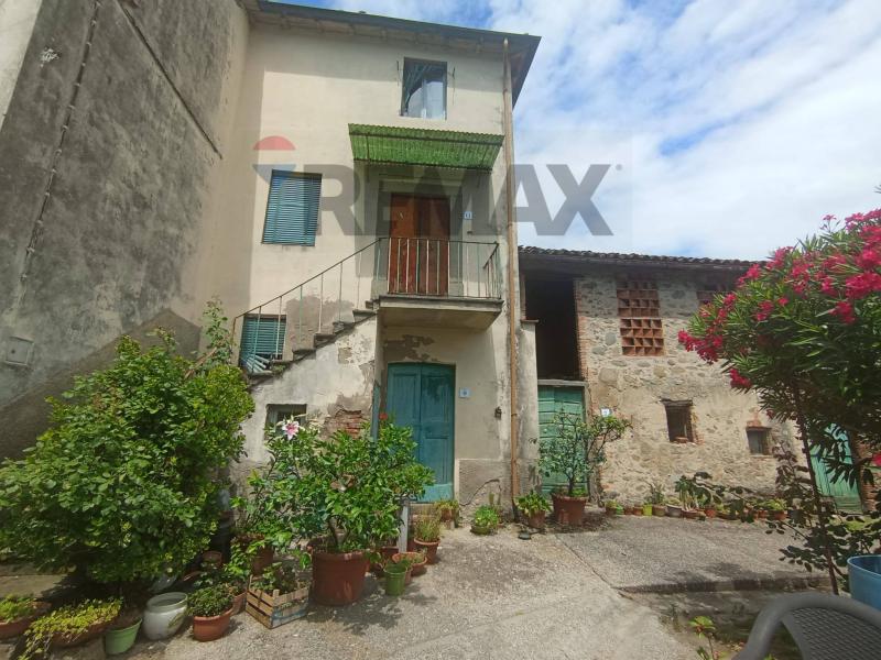 Foto semi_detached_house in Vendita a Coreglia Antelminelli