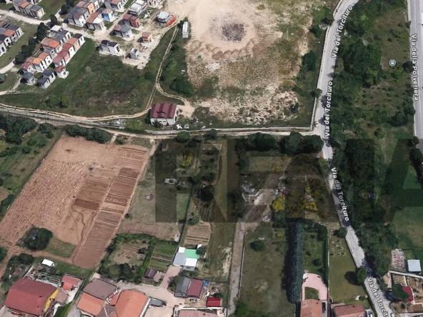 Foto terreno-agricolo in Vendita a L'Aquila
