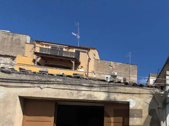 Foto box-posto-auto in Vendita a Buscemi
