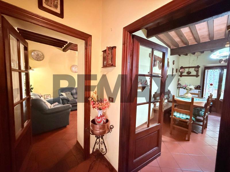 Foto semi_detached_house in Vendita a Coreglia Antelminelli