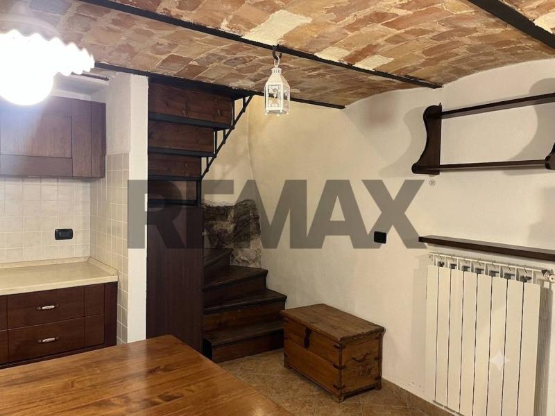 Foto casa-indipendente in Vendita a Barrea