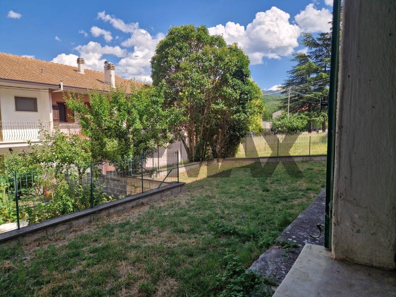 Foto appartamento in Vendita a Lettopalena