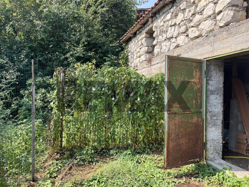 Foto rustico-casale-corte in Vendita a Civitella Alfedena