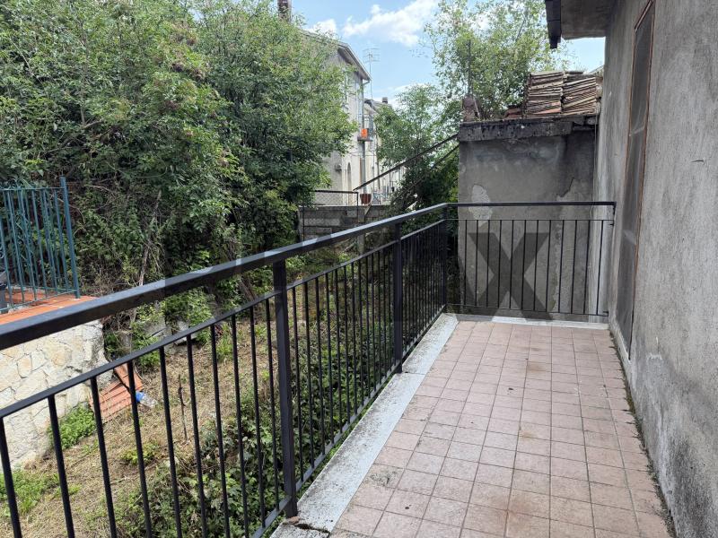 Foto semi_detached_house in Vendita a Scontrone