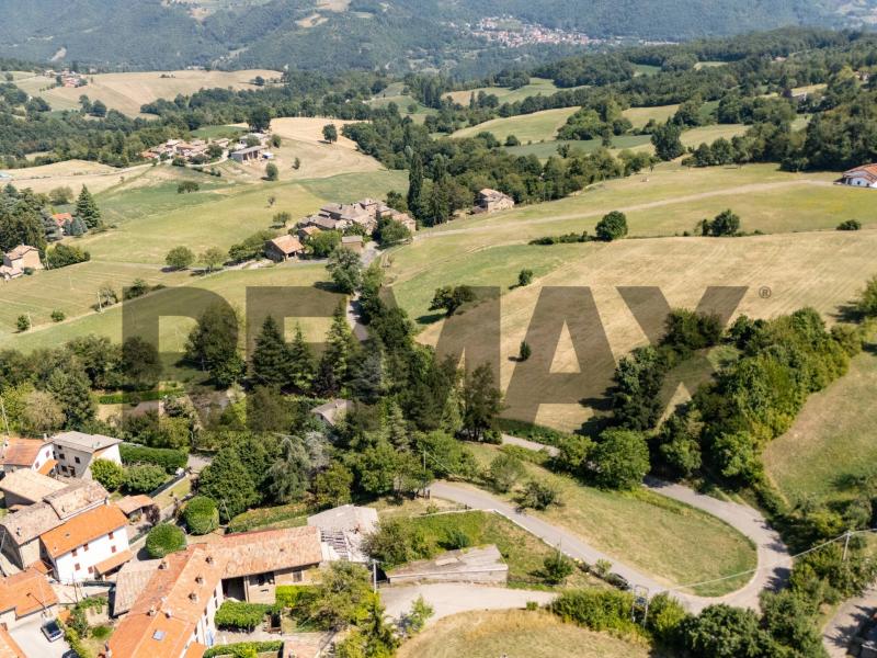 Foto terreno-residenziale in Vendita a Neviano degli Arduini
