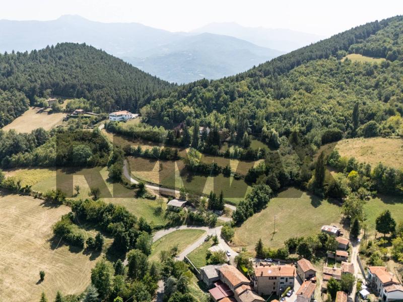 Foto terreno-residenziale in Vendita a Neviano degli Arduini