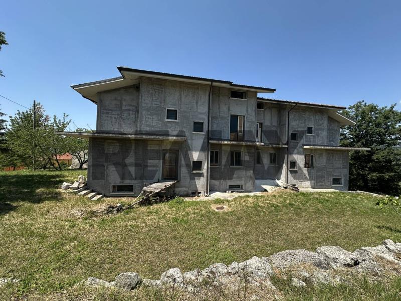 Foto appartamento in Vendita a Roccasicura