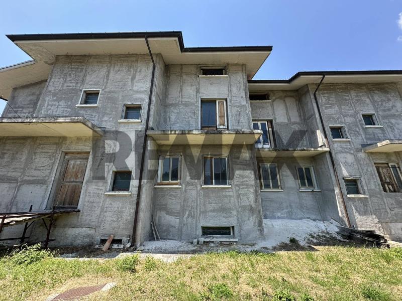 Foto appartamento in Vendita a Roccasicura