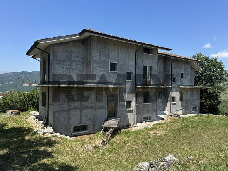 Foto appartamento in Vendita a Roccasicura