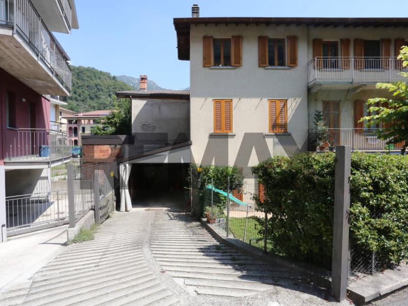 Foto casa-indipendente in Vendita a San Pellegrino Terme