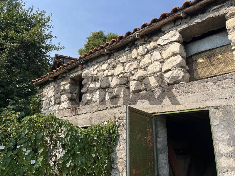 Foto rustico-casale-corte in Vendita a Civitella Alfedena