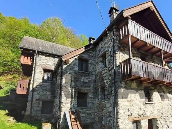 Foto baita-chalet in Vendita a Bannio Anzino