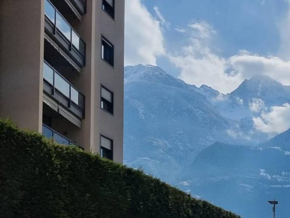Foto box-posto-auto in Vendita a Aosta
