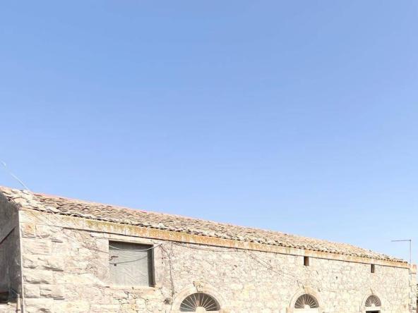 Foto rustico-casale-corte in Vendita a Ragusa