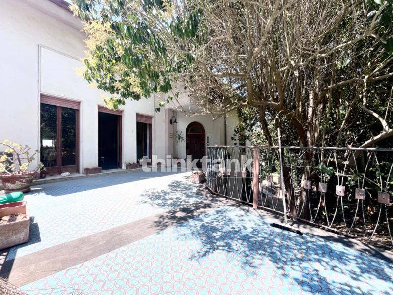 Foto villa in Vendita a Lercara Friddi
