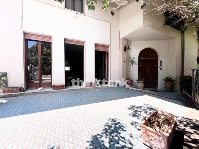 Foto villa in Vendita a Lercara Friddi