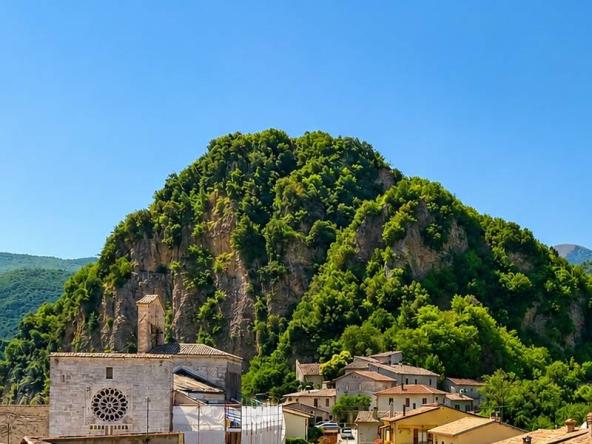 Foto appartamento in Vendita a Cerreto di Spoleto