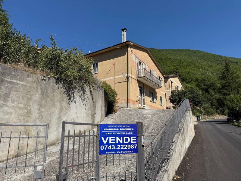 Foto casa-indipendente in Vendita a Cerreto di Spoleto