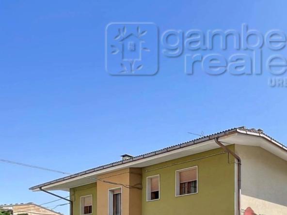 Foto casa-indipendente in Vendita a Serra Sant'Abbondio