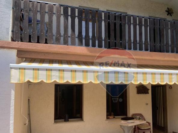Foto semi_detached_house in Vendita a Lamon
