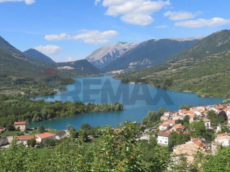 Foto terreno-residenziale in Vendita a Barrea
