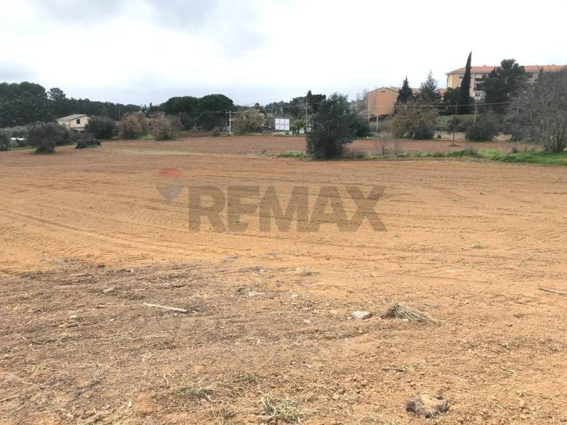 Foto terreno-residenziale in Vendita a Caltagirone
