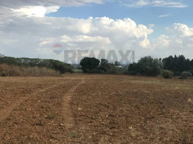 Foto terreno-residenziale in Vendita a Caltagirone
