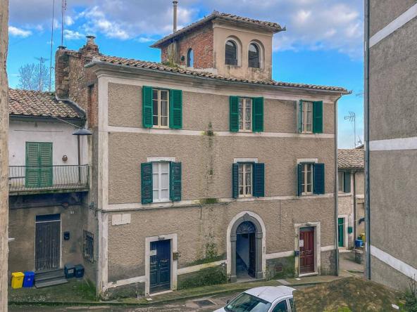 Foto terratetto in Vendita a Gradoli