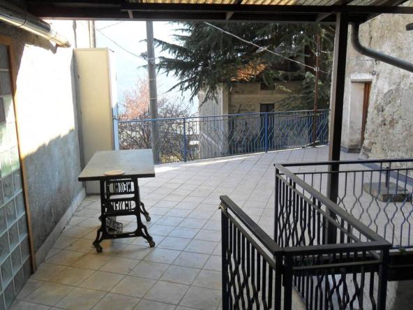 Foto villa in Vendita a Castione Andevenno